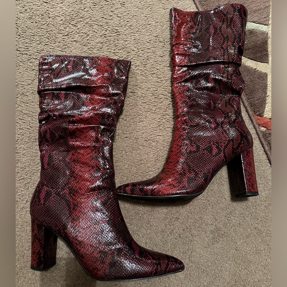 New York & Company boots